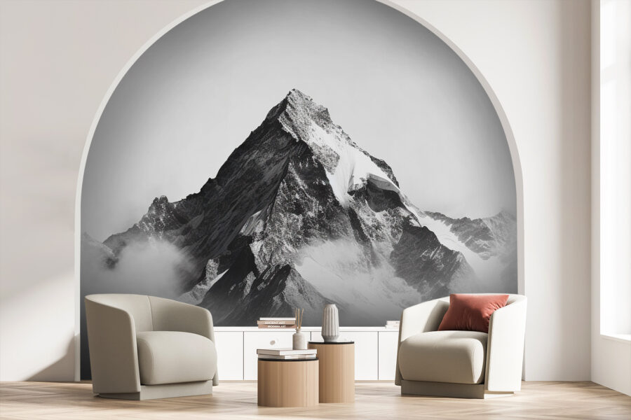 Montanha com neve no topo Montanha com neve no topo