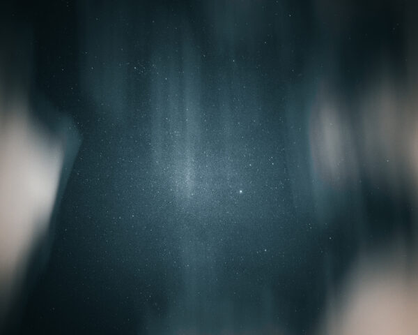 Um céu escuro com estrelas Um céu escuro com estrelas