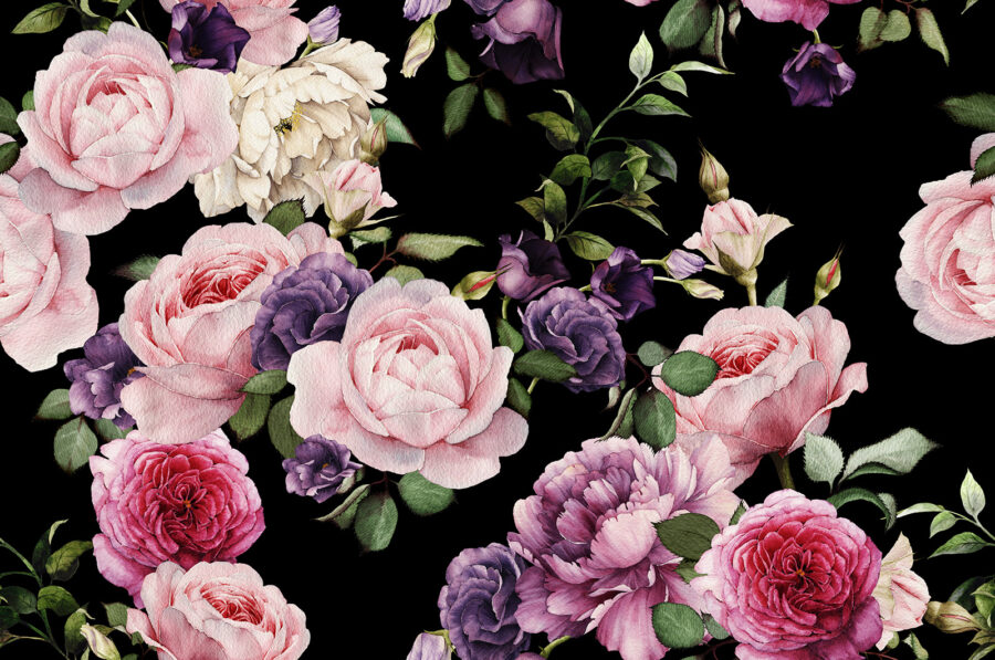 Arranjo floral elegante num fundo escuro.