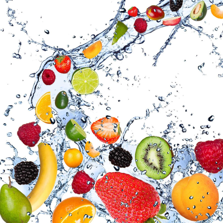 Frutos a salpicar para a água
