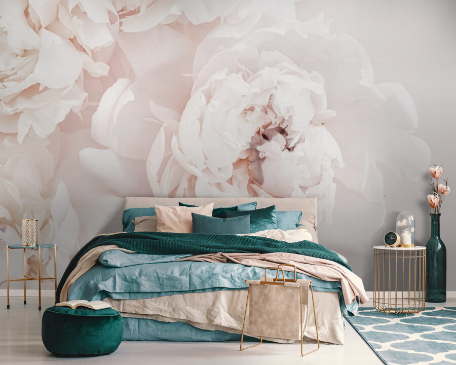 Flores delicadas em tons suaves.