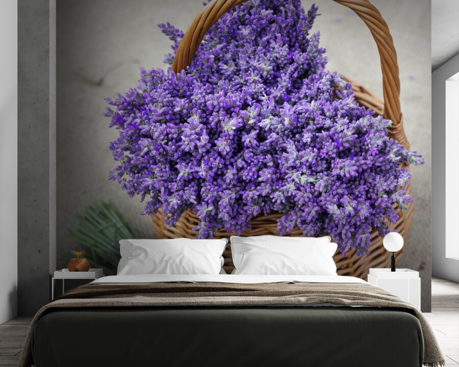 Cesto de flores roxas