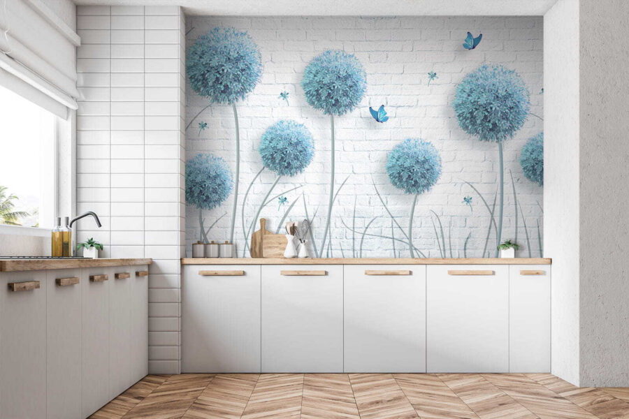 Papel de parede com flores azuis e borboletas