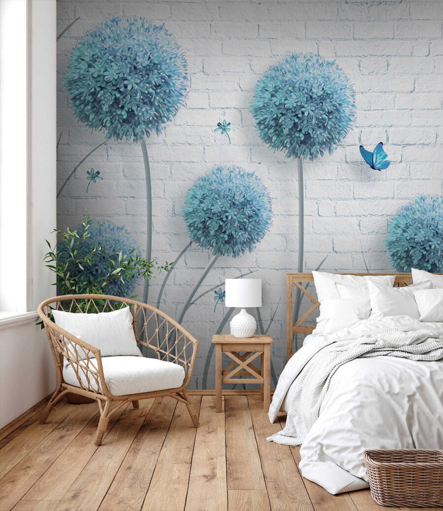 Papel de parede com flores azuis e borboletas