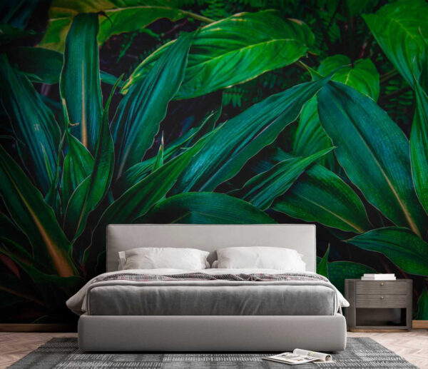 Folhas tropicais exuberantes num verde vibrante. Folhas tropicais exuberantes num verde vibrante.