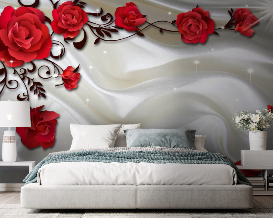 Cetim branco com rosas vermelhas e pétalas