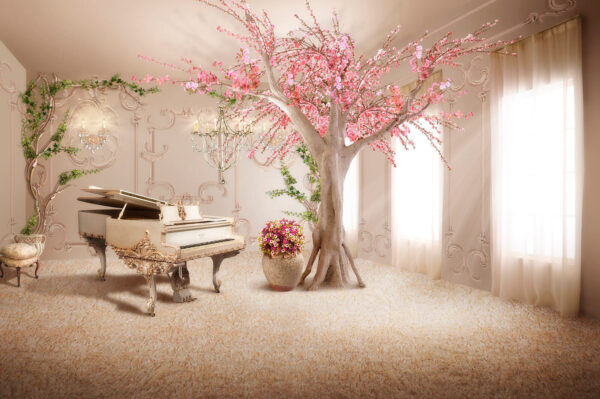 Árvore com flores cor-de-rosa numa sala Árvore com flores cor-de-rosa numa sala