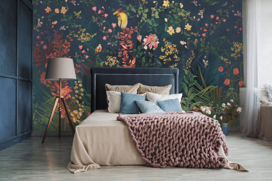 Papel de parede com flores e pássaros