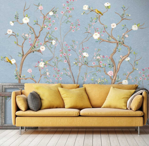 Mural de uma árvore com flores e pássaros Mural de uma árvore com flores e pássaros