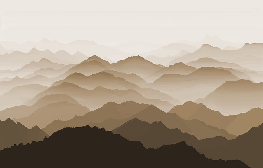 Paisagem de montanhas com nevoeiro