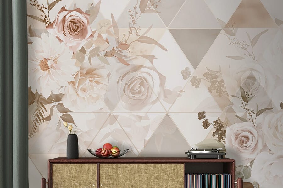 Papel de parede com flores e triângulos