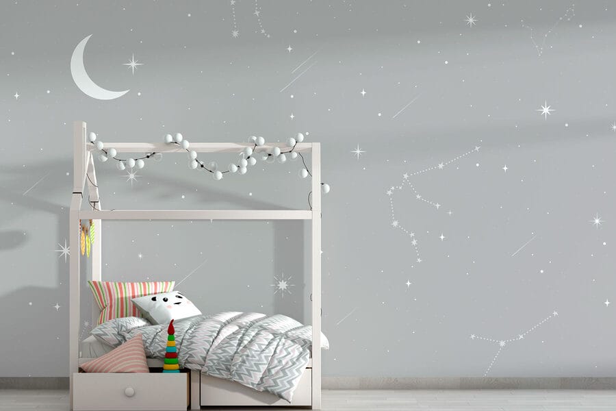 Céu cinzento com estrelas e lua