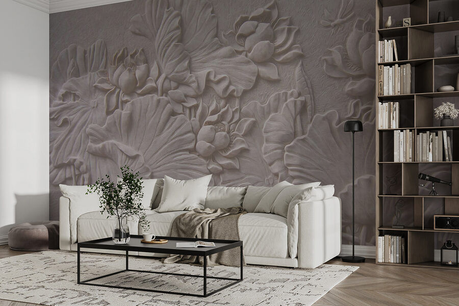 Elegante desenho floral em relevo em bege.