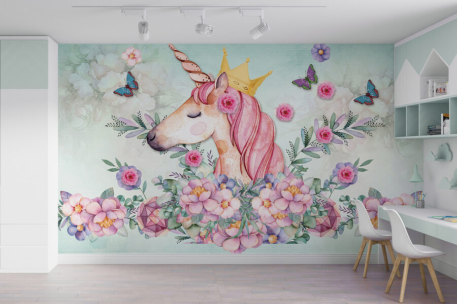 Unicórnio aguarela com uma coroa e flores