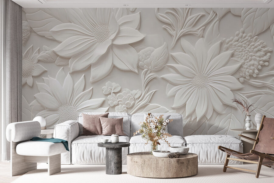 Parede branca com flores e folhas