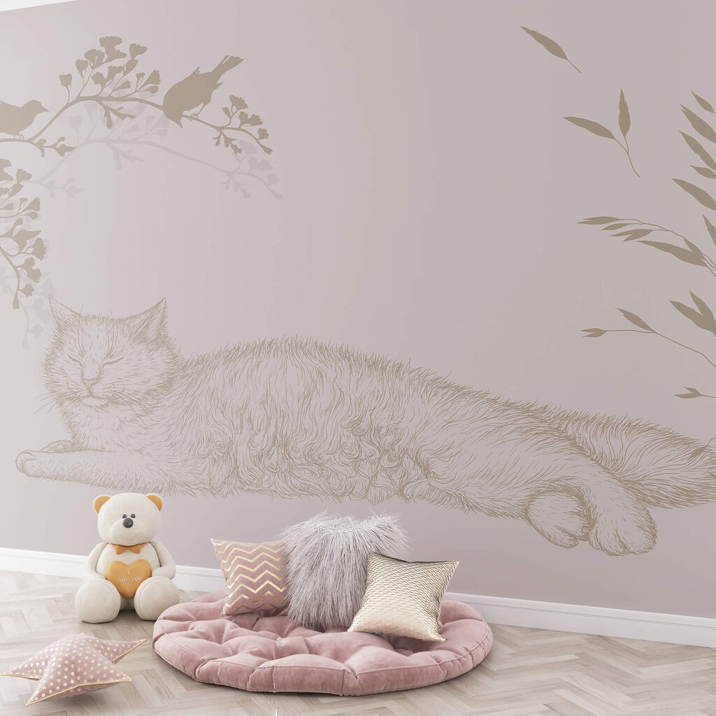 Gato deitado num ramo de árvore