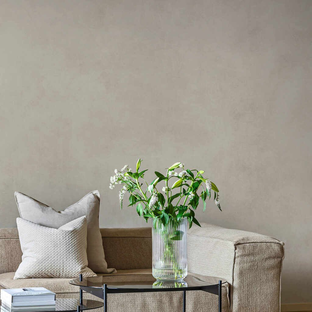 Papel branco com manchas rosa