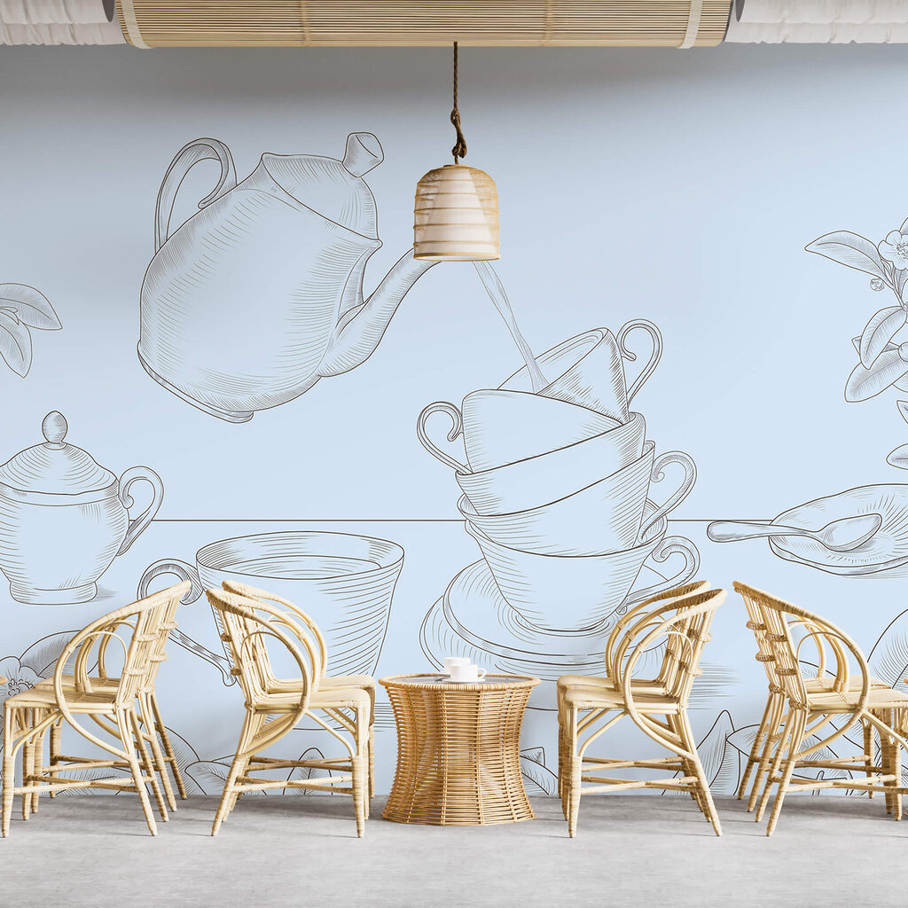 Bule servindo chá em uma pilha de xícaras