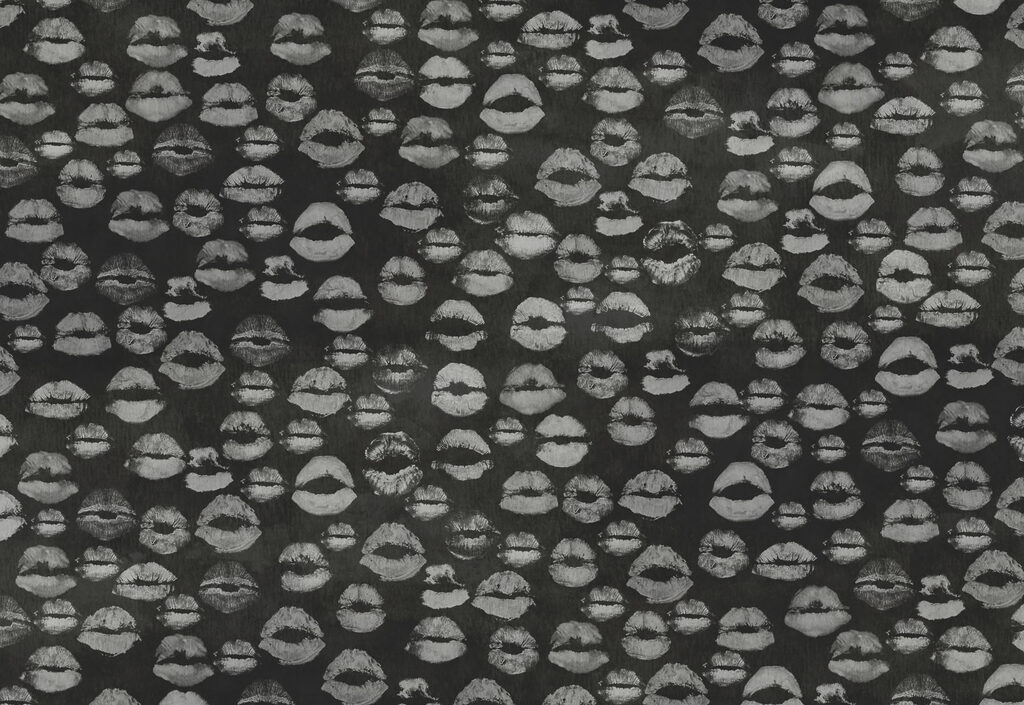 Papel de parede Fundo a preto e branco com marcas de batom (REF: t01086) Papel de parede Fundo a preto e branco com marcas de batom (REF: t01086)